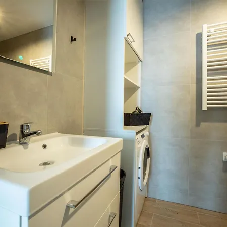 Wigurytower 72' * 罗兹